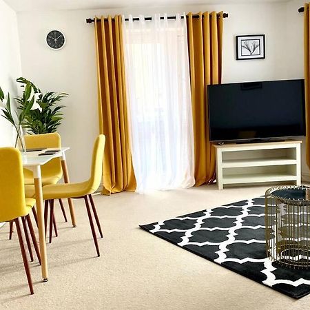Smartrips Apartments - Lakeside/Thurrock West Thurrock Luaran gambar