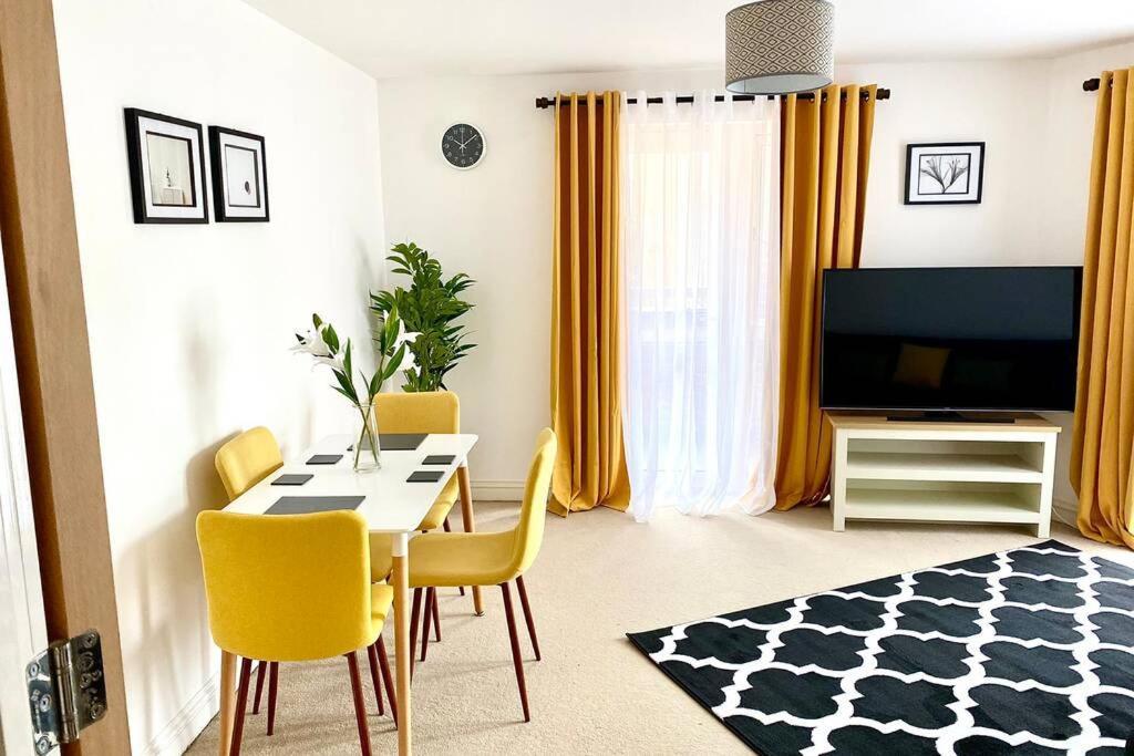 Smartrips Apartments - Lakeside/Thurrock West Thurrock Luaran gambar