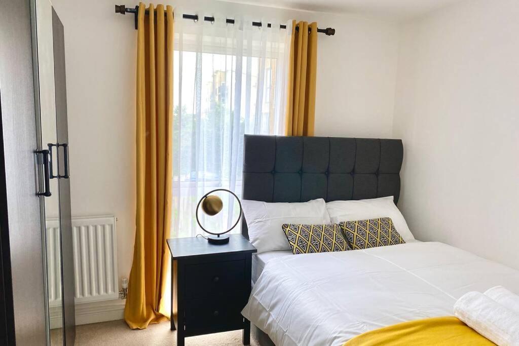 Smartrips Apartments - Lakeside/Thurrock West Thurrock Luaran gambar
